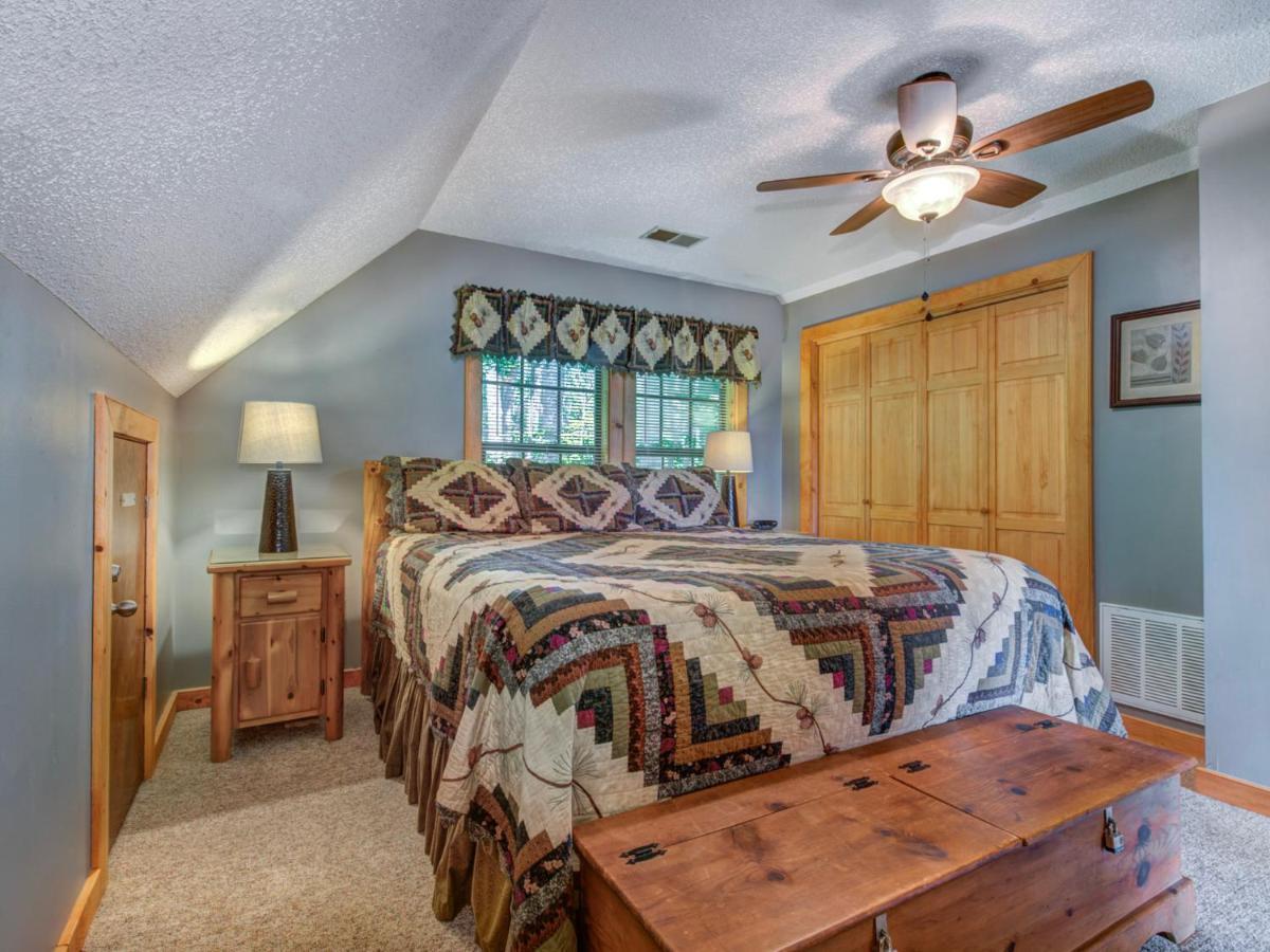 Mountain Charm Villa Gatlinburg Exterior photo